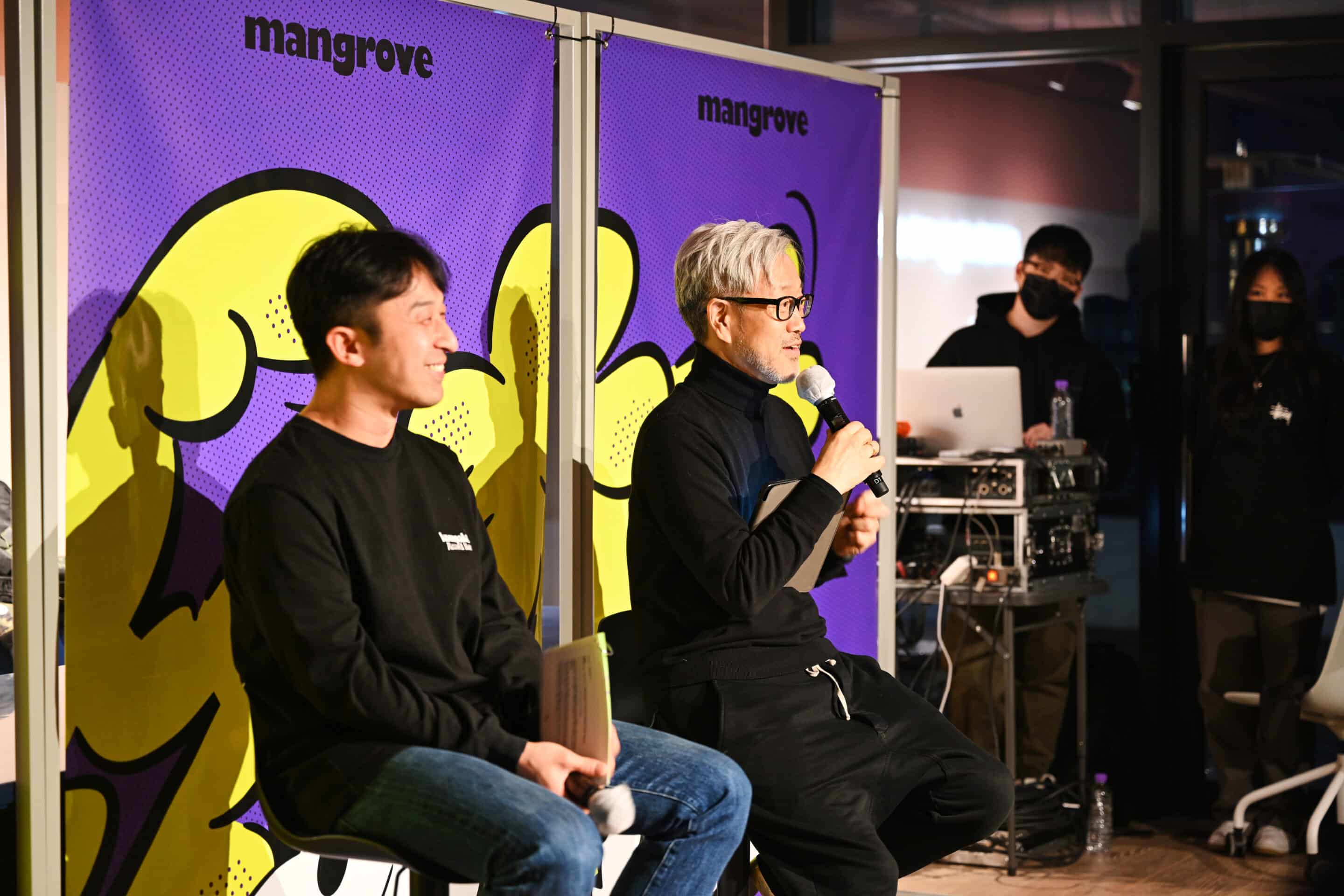 인터뷰하고있는밴드