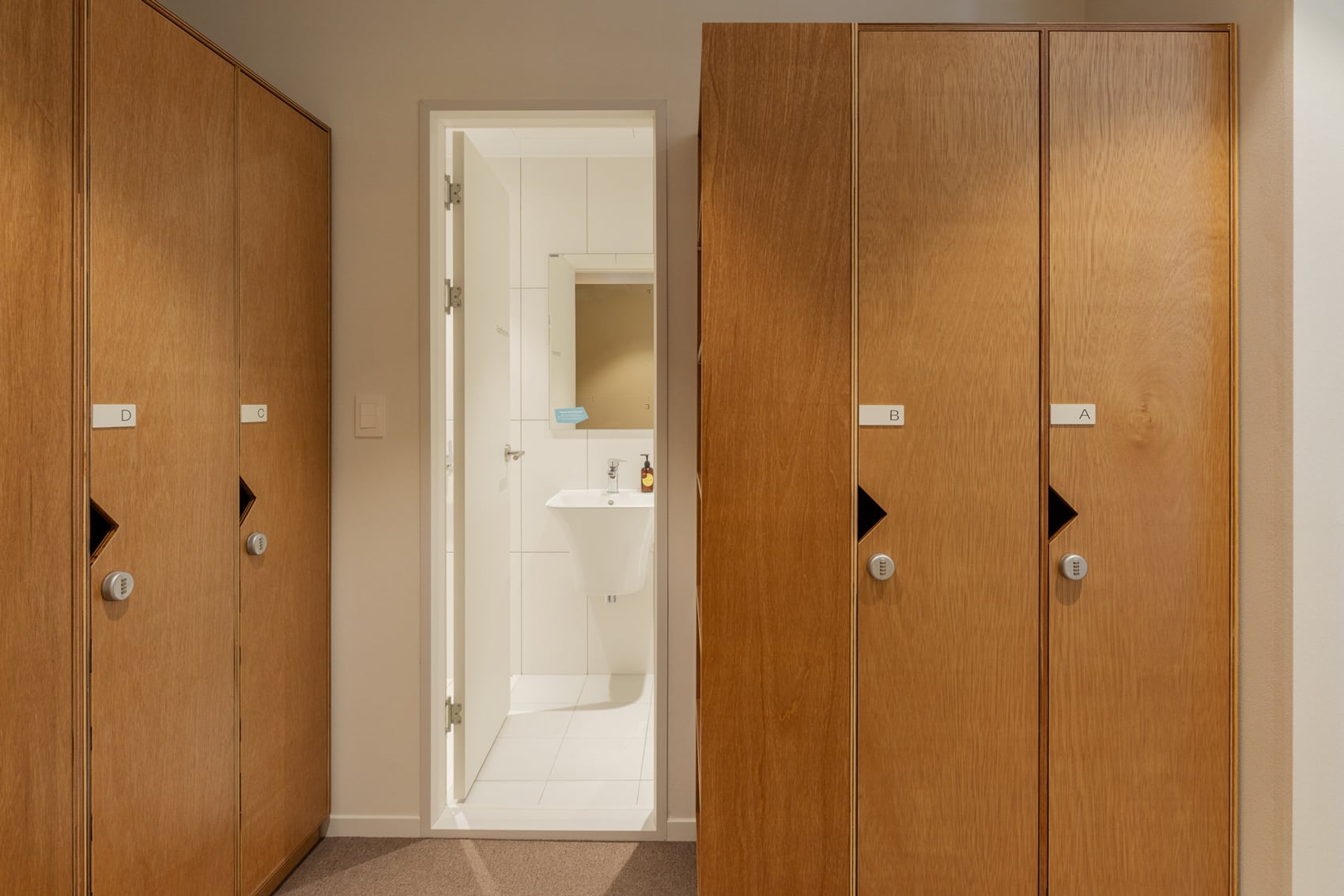 스테이 도미토리 객실