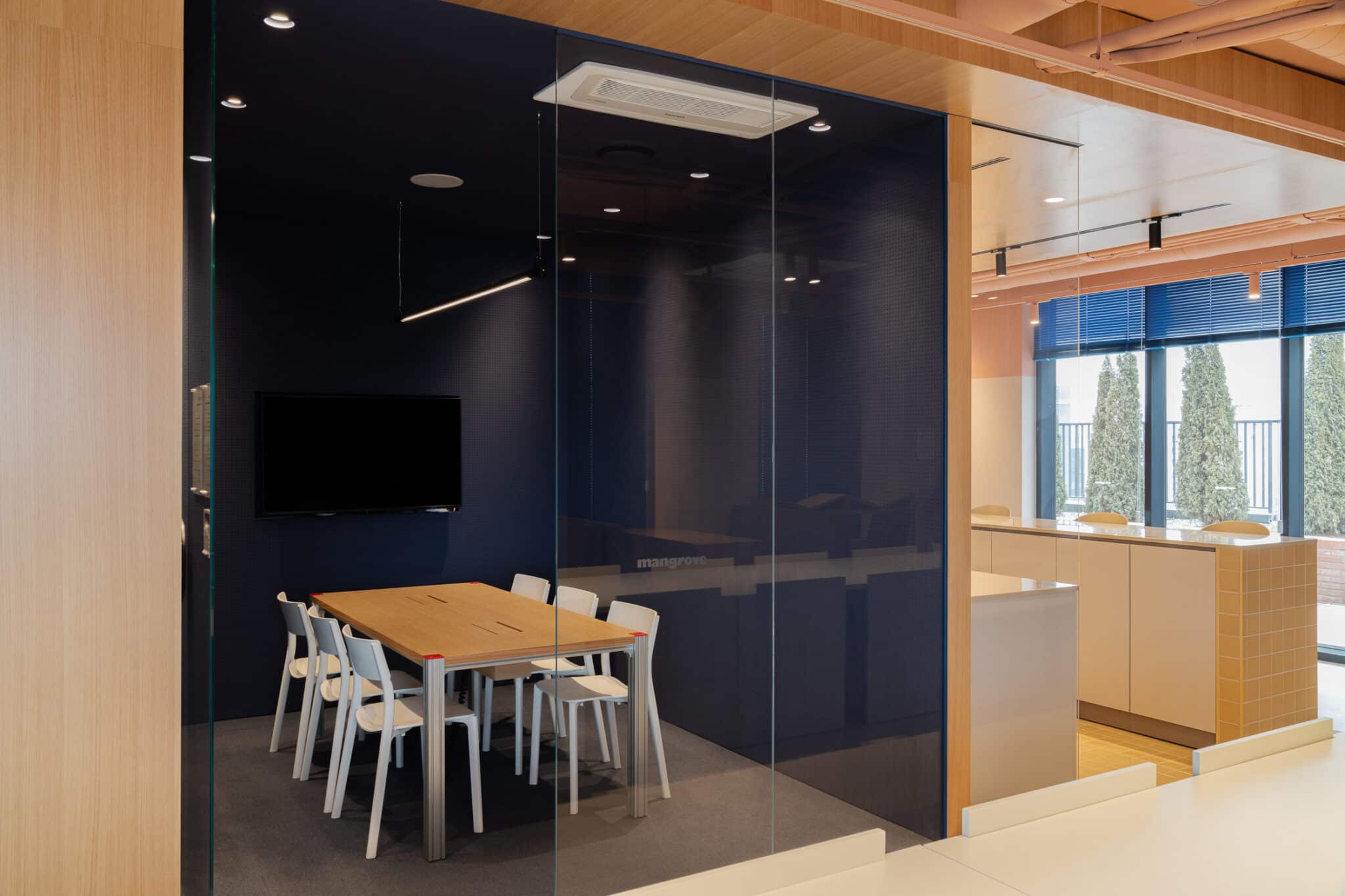 맹그로브 신촌 회의실